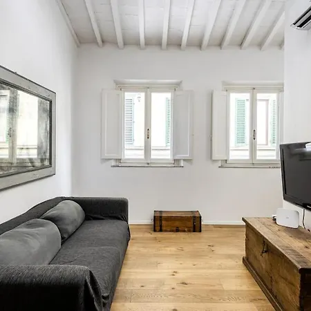 Unyca - Charming San Lorenzo Apartment Florence-2